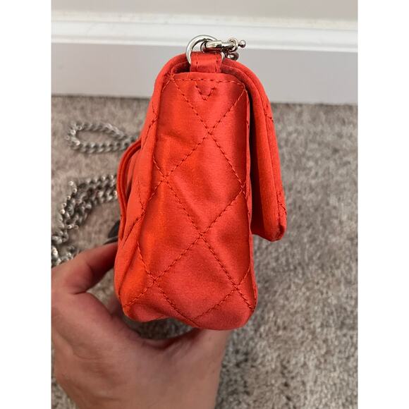 India Hicks Consort Quilted Leather Chain Strap Flap Crossbody Flame Tree NWOT - Picture 6 of 10